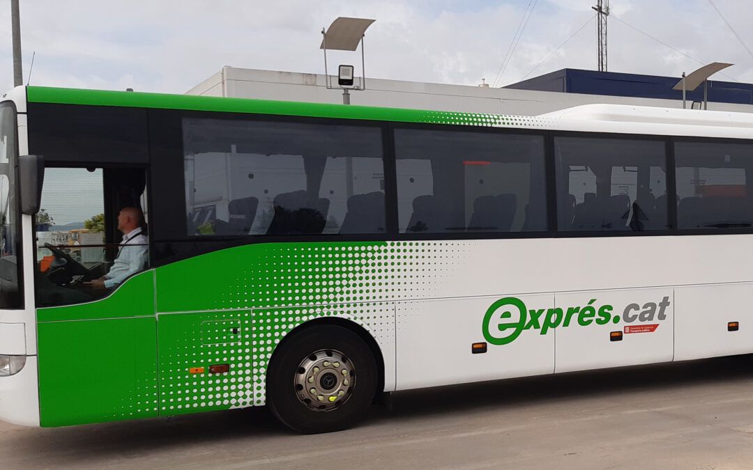 Diverses línies de bus interurbà incorporen noves expedicions al servei